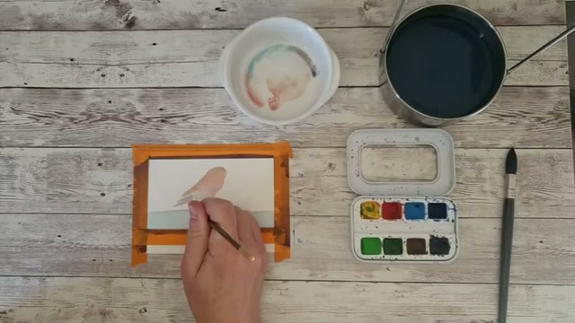 Finitions au petit pinceau de précision : tracé des pattes fines et droites en gris de Payne, pinceau tenu sur la virole bien à la verticale